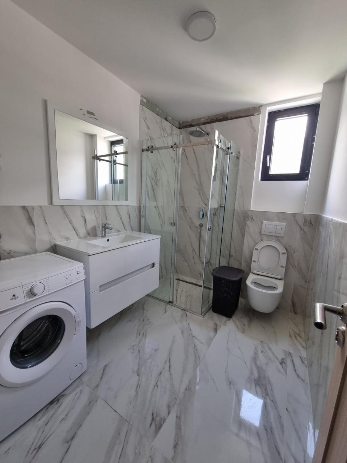 Prestige Central Apartments - Rafailovici Budva Eksteriør bilde